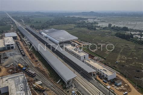 Progres Pembangunan Stasiun Kereta Cepat Karawang Antara Foto