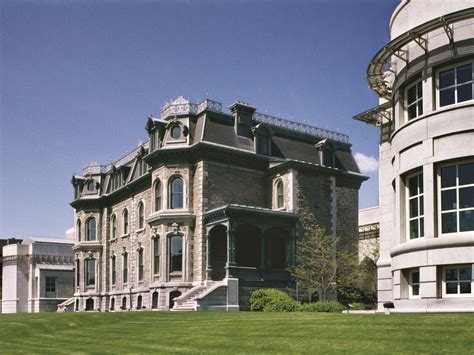 31 Best Museums in Montreal All Year Round