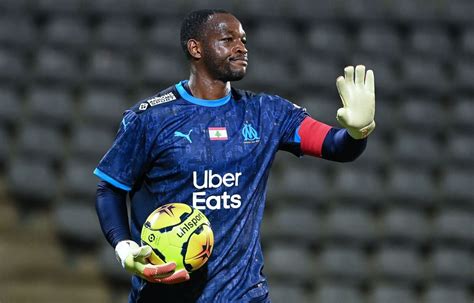 OM Steve Mandanda Prolonge Jusquen 2024 Mais Ne Se Projette Pas