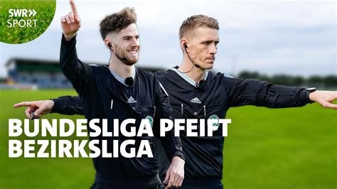 Nils Petersen Und Anton Stach Als Schiedsrichter Bei Bezirksliga Derby