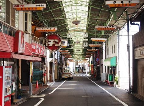 シャッター商店街で最後まで生き残る店の強さ 世界のニュース トトメス5世