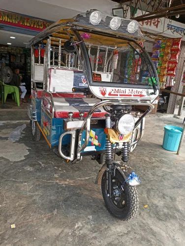 Mini Metro Blue E Rickshaw Vehicle Capacity 5 1driver At Rs 140000