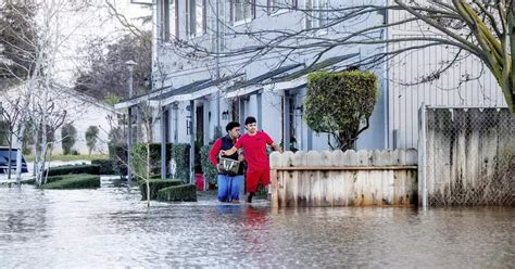 Fierce Storm Wreaks Havoc In California At Least 17 Dead More Than