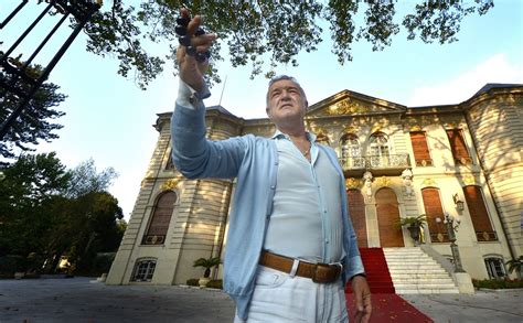 Gigi Becali Se Mut Din Palatul De Pe Aleea Alexandru Patronul De La