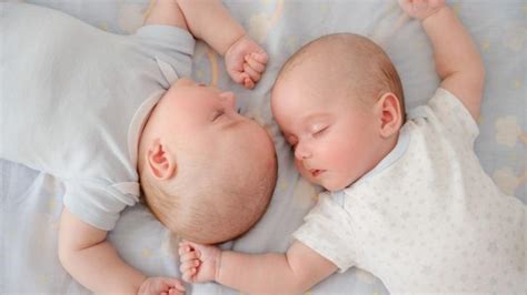 Semi Identical Twins Born In Australia Report Star Mag