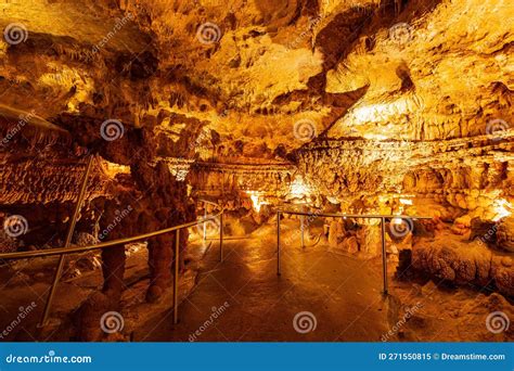 Interior View Of The Meramec Caverns Stock Image Image Of People