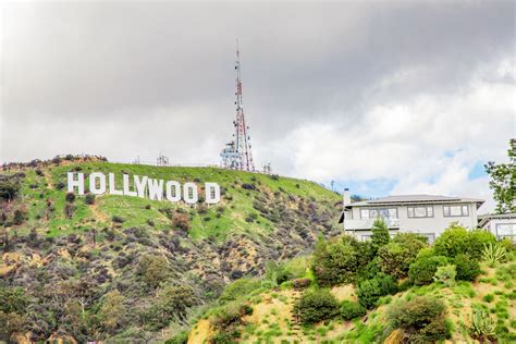 15 Selfie-Worthy and Famous Sights in Los Angeles