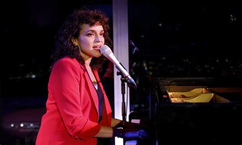 Norah Jones Performs 'Running' On The Tonight Show | uDiscover