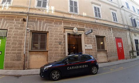 Jesi Tenta Di Togliersi La Vita Salvato Dai Carabinieri Qdm Notizie