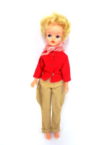 Vintage Blonde Sindy Doll Marked 033055x Made In Hong Kong E53 B53