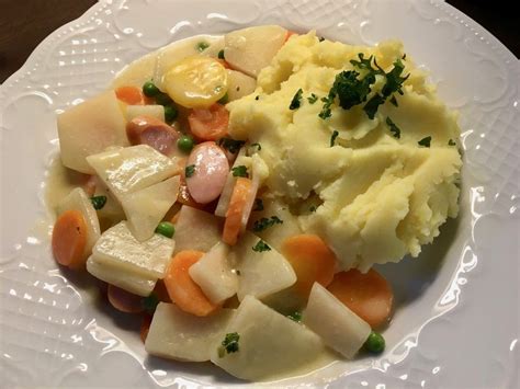 Kohlrabi Möhren Ragout mit Würstchen von garfield Chefkoch