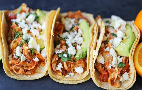 Chipotle Chicken Tinga Tacos A Simple Quick And Easy Chicken Taco Recipe One Skillet Chicke