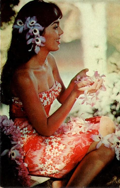 Hawaiian Flowers And Hula Girl Vibes Hawaiian Woman Hawaiian Girls