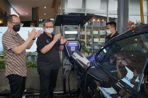 Astra Otopower Fasilitas Cas Mobil Listrik Hadir Di Rest Area