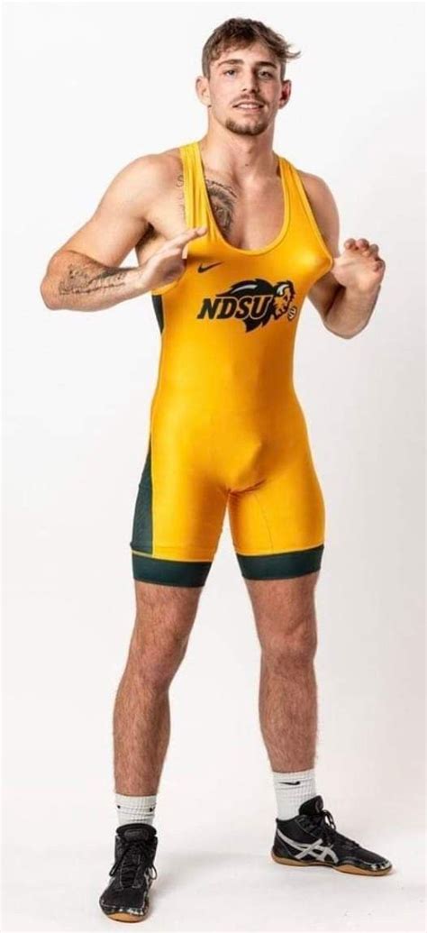 Pin tillagd av Kelly Savage på Gay love