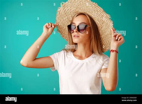 Beautiful Blonde Woman Model Posing In A Straw Hat Stock Photo Alamy