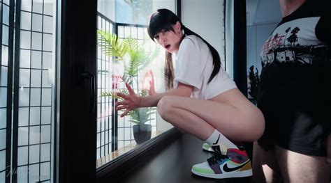 Anal Makes Her Squirt