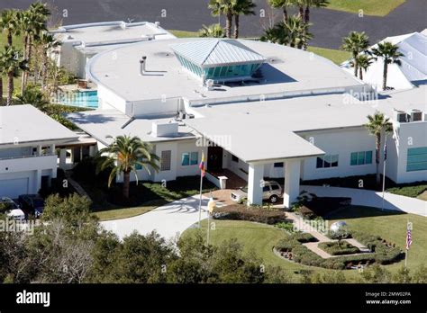 John Travolta And Kelly Prestons Home In Ocala Florida Has Been Set