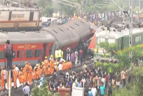 Odisha Train Accident Pm Modi Arrives At Train Crash Site In Balasore