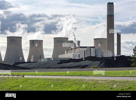 Ratcliffe On Soar Power Station Nottingham Uk Stock Photo Alamy