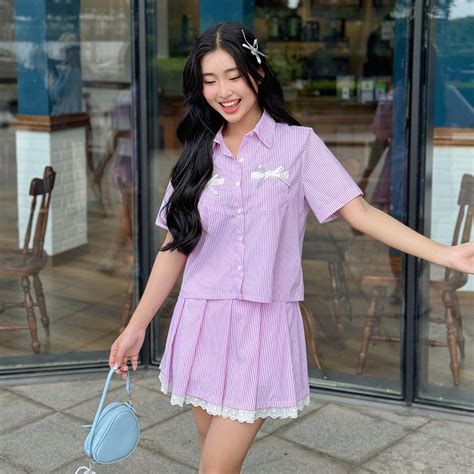 Màu hot trend là màu nào Khám phá BST trang phục màu hot trend MARC