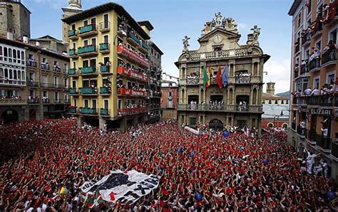 Espa A Sanfermines Del Arrancan Con Multitudinario Y Tradicional