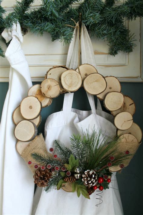 Rustic Wood Slice Holiday Wreath The Wicker House