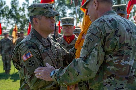 Th Field Artillery Brigade Welcomes New Commander Article The