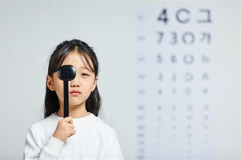 우리 아이 ‘시력검사 언제 해야 할까 헬스위크