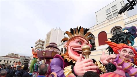 Patras Carnival: See The Great Parade With The Impressive Floats