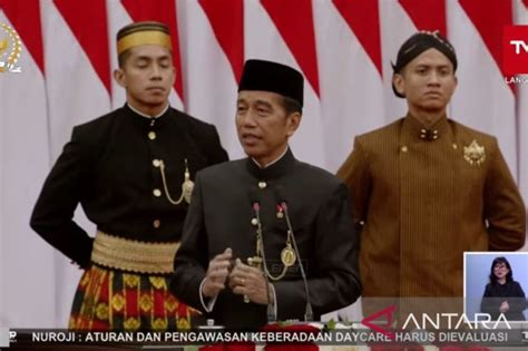 Makna Pakaian Adat Betawi Presiden Joko Widodo Untuk Jakarta