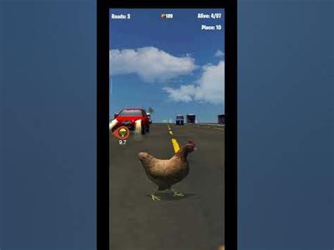 Курица бежит по дороге 🐔 #Shorts - YouTube