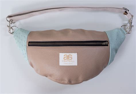 NUDE AQUA DOTS Meatball Design