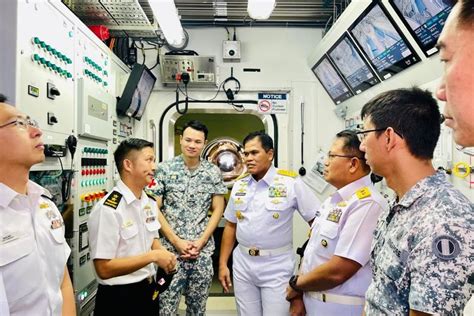 Kepala Staf Tni Al Kunjungi Markas Angkatan Laut Singapura Harian