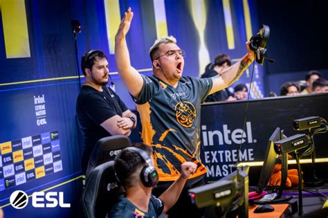 Ence E Heroic S O As Primeiras Classificadas Aos Playoffs Da Iem