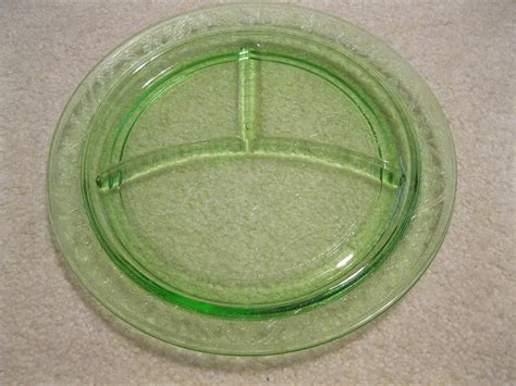 Depression Glass Hazel Atlas CLOVERLEAF Green Grill Plate Antique