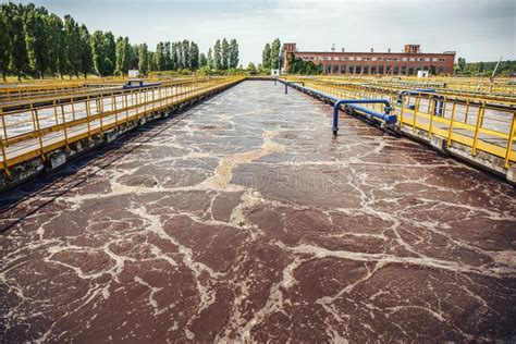 Water Treatment Tank with Waste Water, Aeration Process Stock Image - Image of round, plant ...