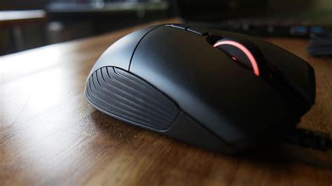 Razer Basilisk Review – Clutching Change - | CGMagazine