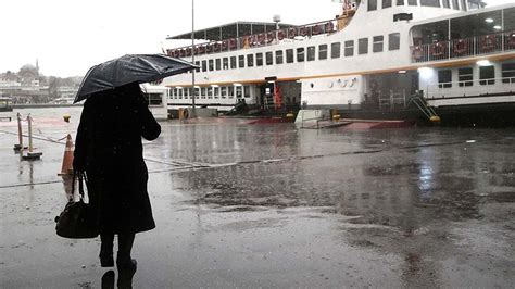 Deniz ulaşımına hava muhalefeti engeli İstanbul ve Bursa da seferler