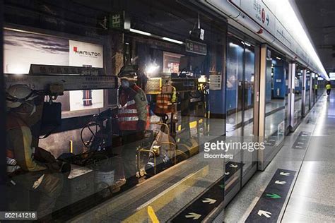 1,152 Mtr Platform Stock Photos, High-Res Pictures, and Images - Getty ...