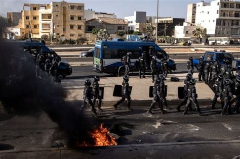 Sénégal l élection présidentielle reportée au 15 décembre 2024