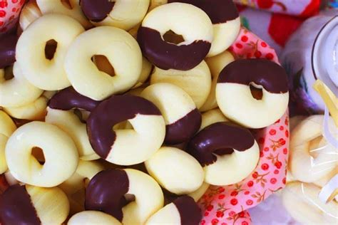 Biscoitinho de leite condensado que derrete na boca de tão gostoso e macio