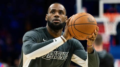 Lakers Lebron James Agree To 85m Contract Extension Yardbarker