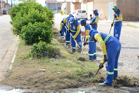 Prefeitura Realiza Mutir O De Limpeza Em Conjuntos Residenciais Nos