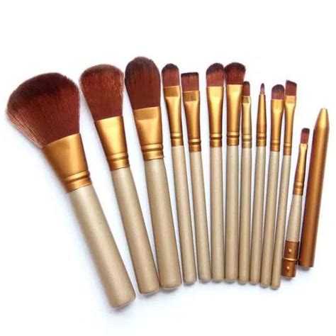 Jual BRUSH MAKE UP NAKED 3 KUAS NAKED 3 ISI 12 PCS Di Seller Jakarta