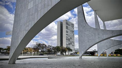 CCJ do Senado aprova texto base que regulamenta a reforma tributária