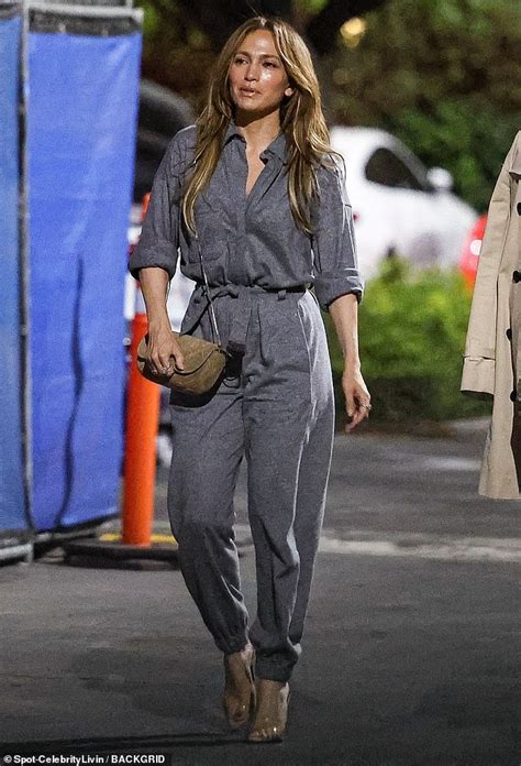 Jennifer Lopez Avoids Awkward Run In With Ben Affleck And Jennifer