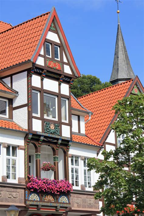 Kostenlose foto Haus Stadt Dach Gebäude Zuhause Hütte Fassade