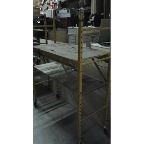 Werner 6 ft. Steel Rolling Scaffold 1000 lb. Load Capacity - Allsold.ca - Buy & Sell Used Office ...