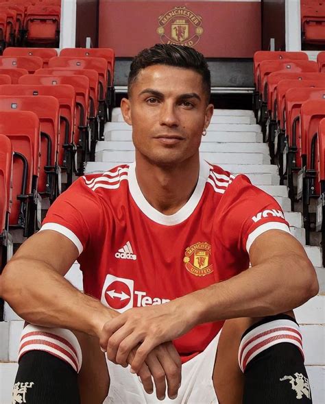 Cr7 👑 On Instagram New Shoots Of King With His New Jersey 😍🥵